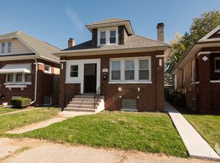 8917 S Elizabeth St, Chicago, IL 60620