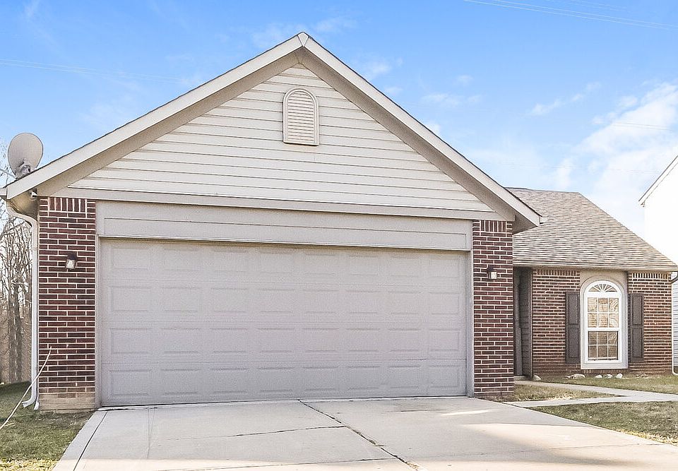 1st image of 2604 Lullwater Ln