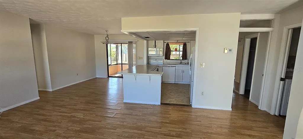 2 bed, 2.0 bath, 1150 sqft, $1,775 — Photo 3