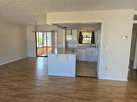 3rd image of 2395 Alda Ln