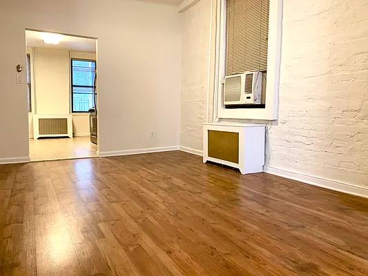 Rented by GEO A Gottlieb & Co Inc. | media 24