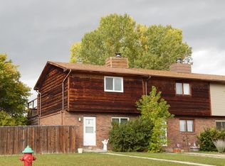 94 Clover Ct, Cheyenne, WY 82009