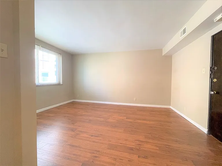 5712 Phillips Ave #B9 — Photo 116