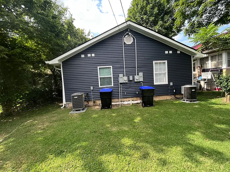361 Holmes St — Photo 12