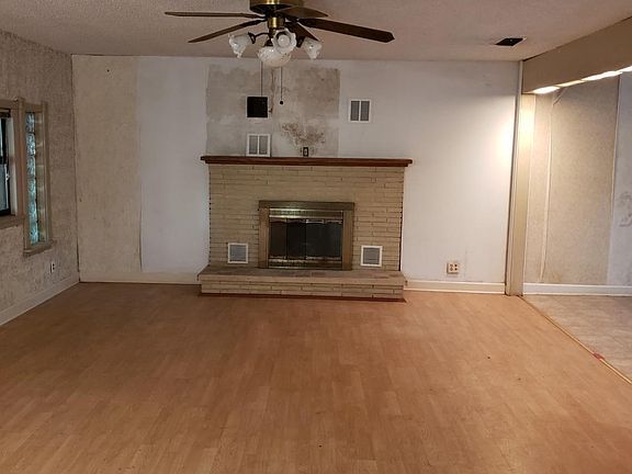 2nd image of 3255 State Road 16 W