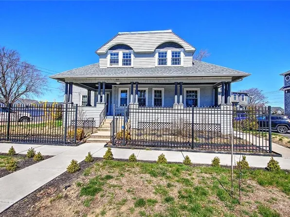 300 Farmington Ave, Cranston, RI 02920