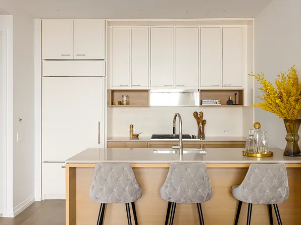 250 West 96th Street 9F image 2 of 27