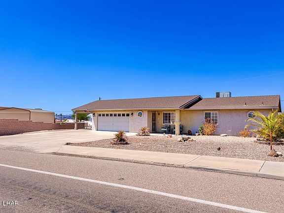 2nd image of 3233 Oro Grande Blvd