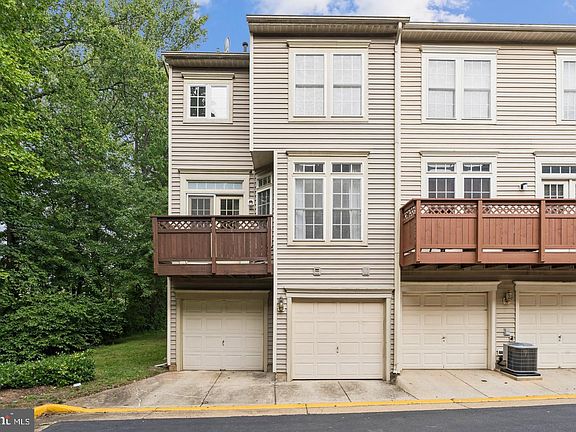 3rd image of 4322 Thomas Brigade Ln
