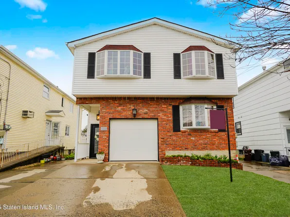 459 Riga St, Staten Island, NY 10306