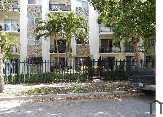 1478 NW 1st St #201 — Photo 1