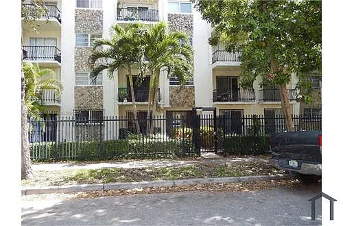 1478 NW 1st St #201 Photo 1