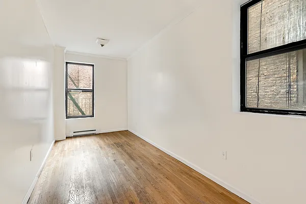 Rented by REZI | media 20