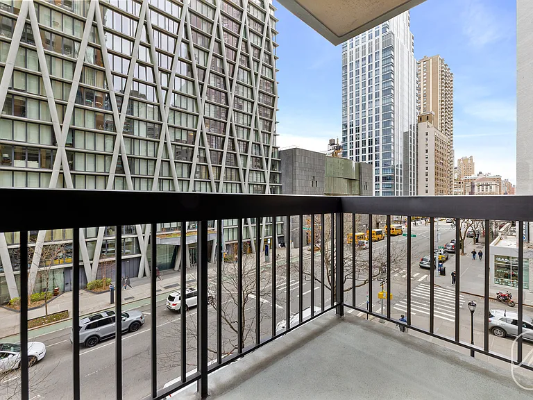 145 W 67th St #5B — Photo 4
