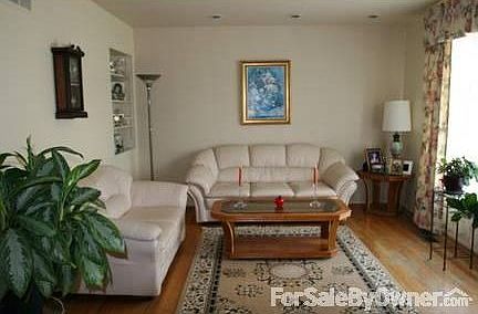 4th image of 14230 Talbot Ave