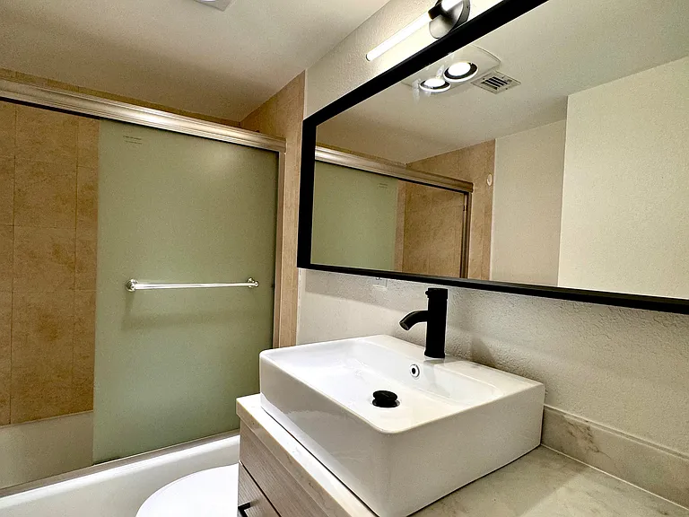 1901 Brickell Ave #B512 — Photo 31