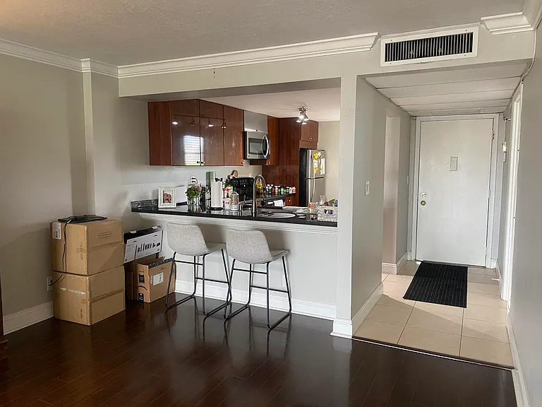 9 Royal Palm Way #403 — Photo 10
