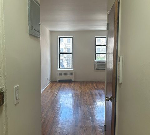 4th image of 346 E 63rd St APT 3B