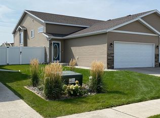 929 31st Ave W, West Fargo, ND 58078