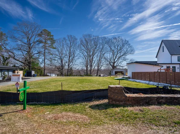 119 Jones Ave #5, Hillsborough, NC 27278