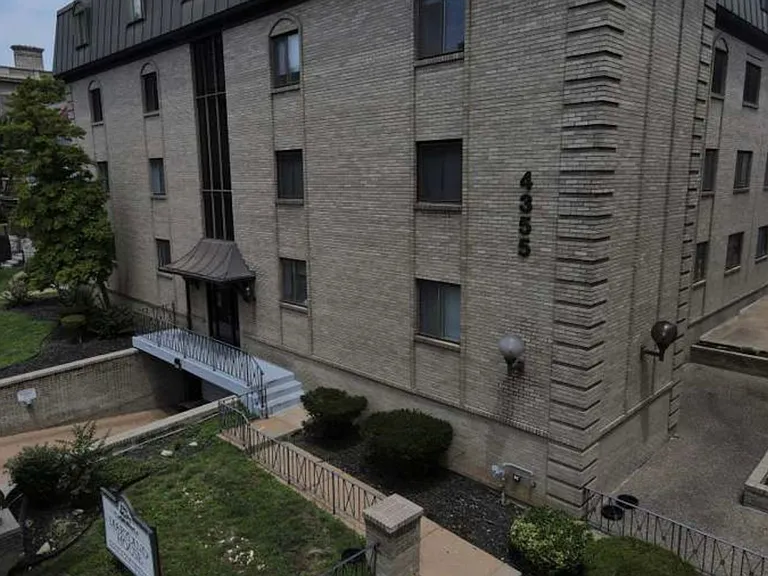 4355 Maryland Ave #330 — Photo 20
