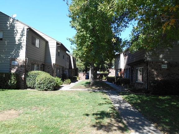 2nd image of 1942 Benita Dr Unit 4