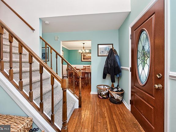 3rd image of 29 Lamberts Ln