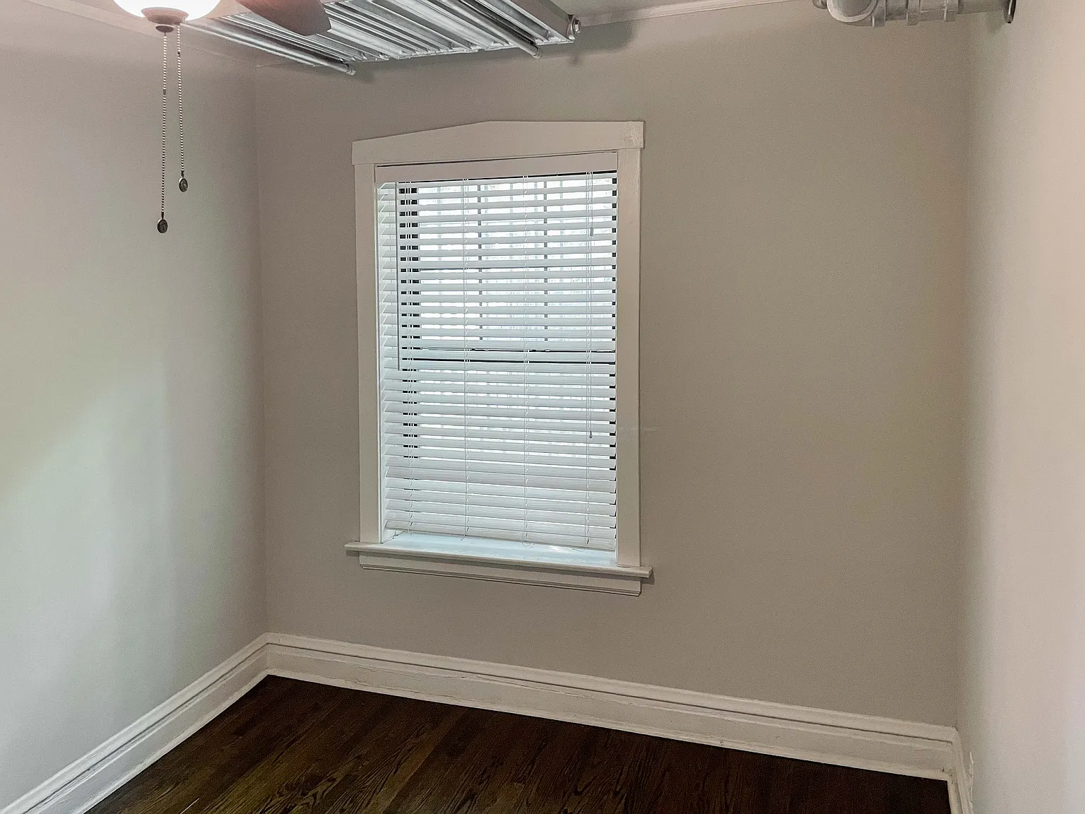 1 bed, 890 sqft, $1,895 — Photo 3