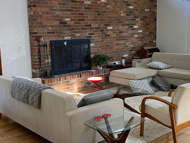15 Spruce Ln — Photo 3
