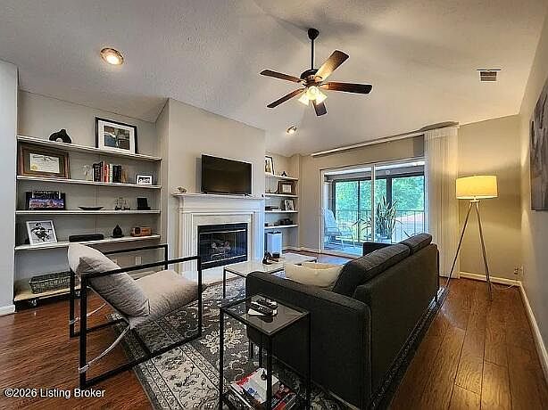 1st image of 308 Forest Park Rd