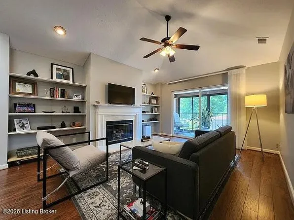 308 Forest Park Rd, Louisville, KY 40223