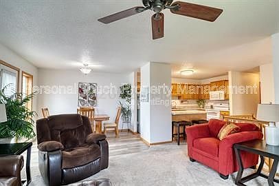 3rd image of 19 Prairiewood Xing S