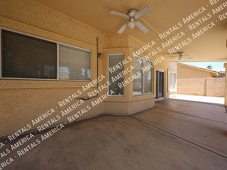 2361 W Myrtle Dr — Photo 35