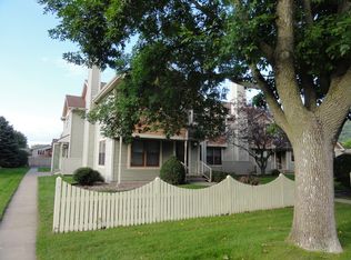 935 Sunset Pl, Onalaska, WI 54650