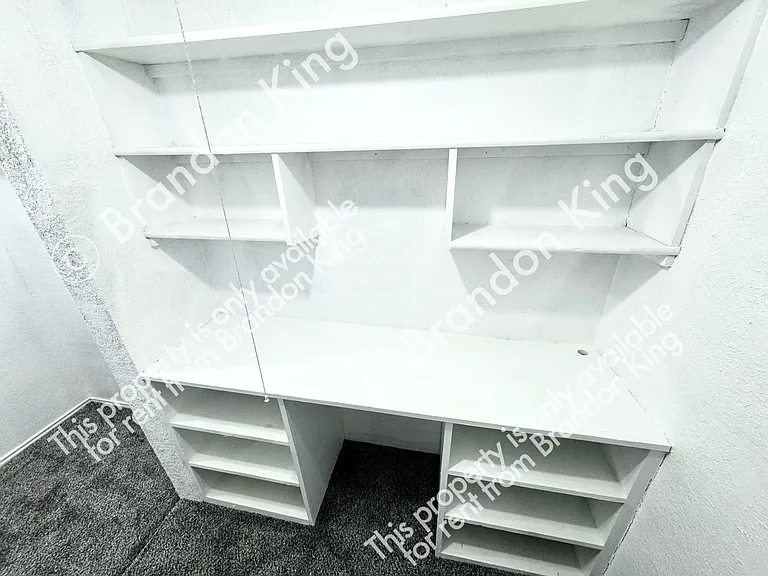 Logan St — Photo 15