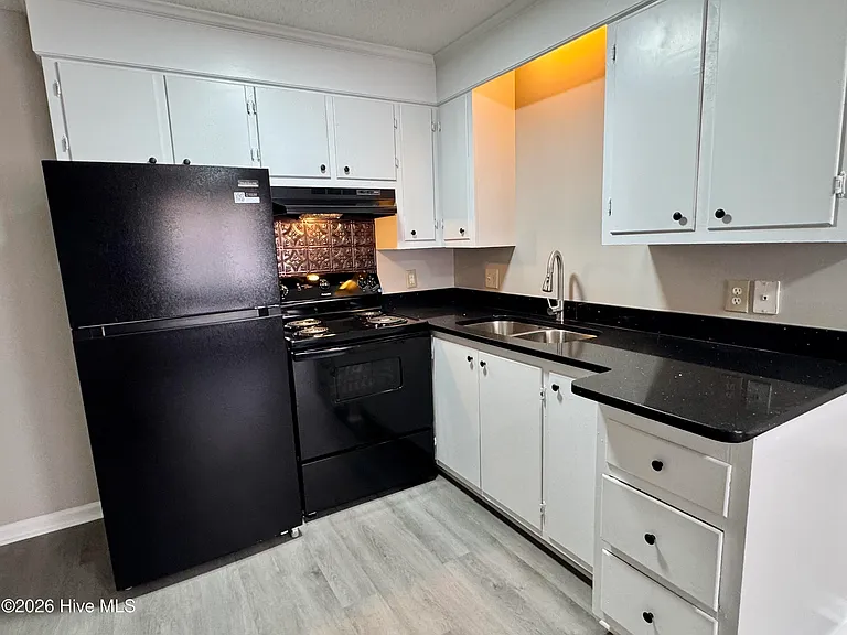 705 Peed Dr #15 — Photo 5