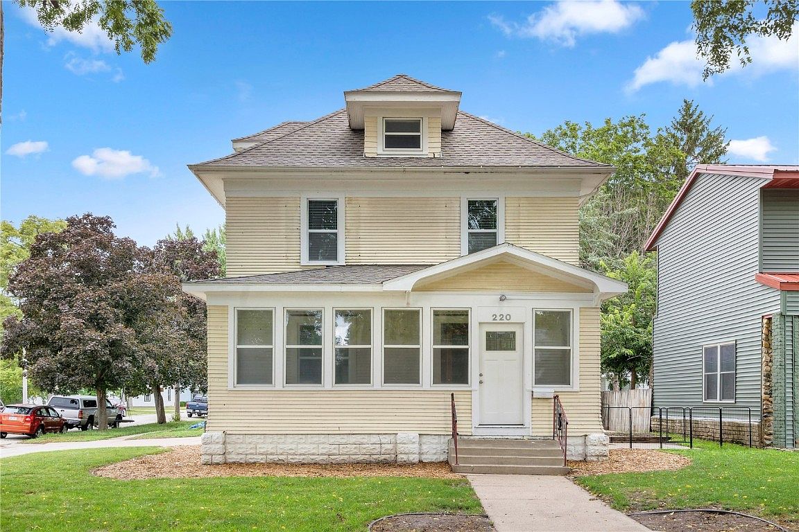 220 3rd Ave SW, Waverly, IA 50677 Zillow