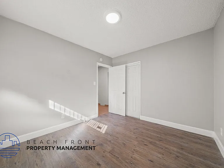 8232 Wilcox Ave — Photo 12