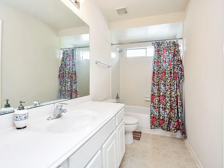 1815 Granite Field Ln — Photo 27