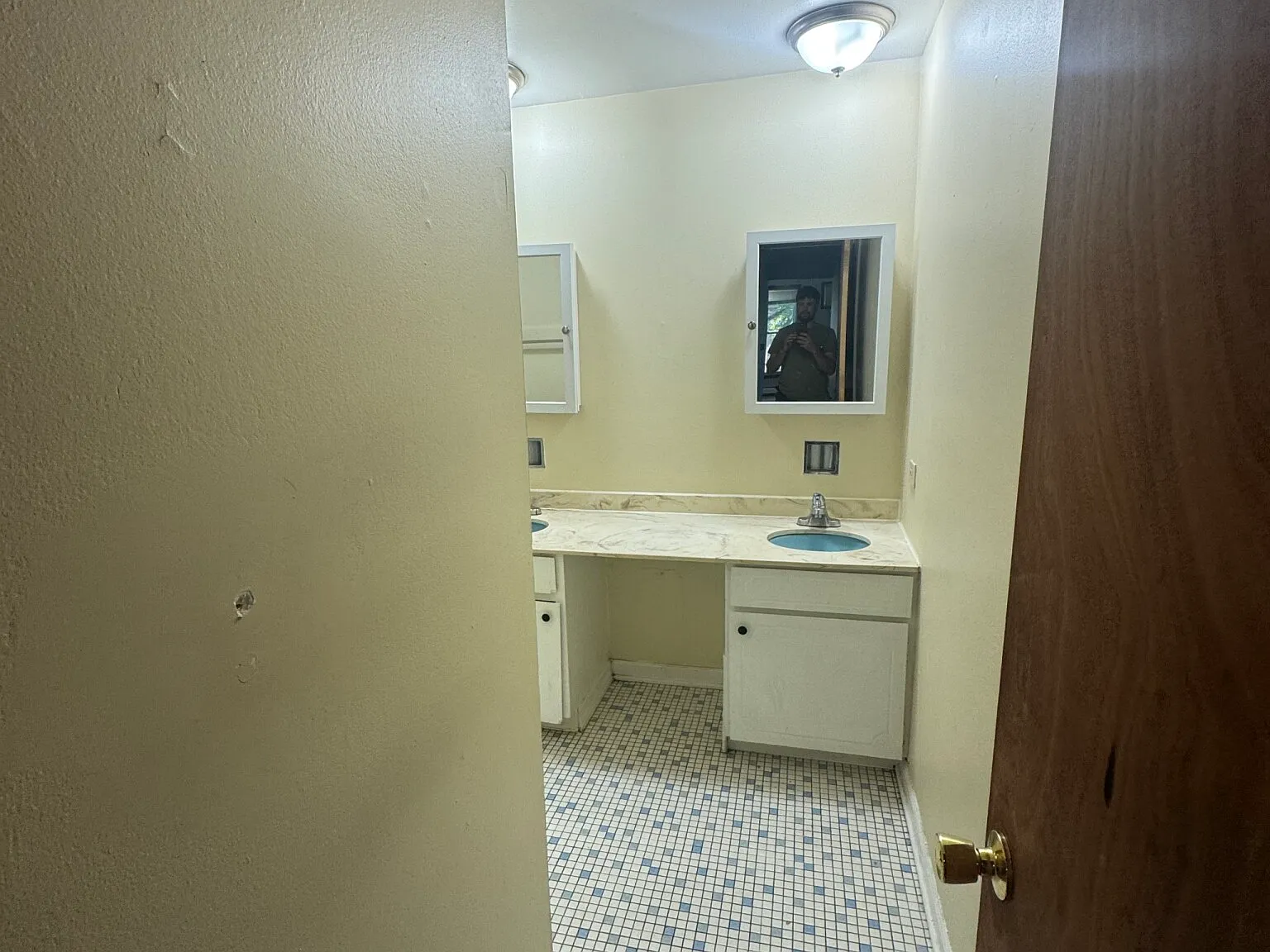 2 bed, 1.0 bath, 725 sqft, $1,899 — Photo 4