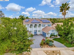 24 E Country Club Dr, Brentwood, CA