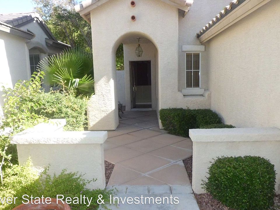 1st image of 2720 Sweet Willow Ln