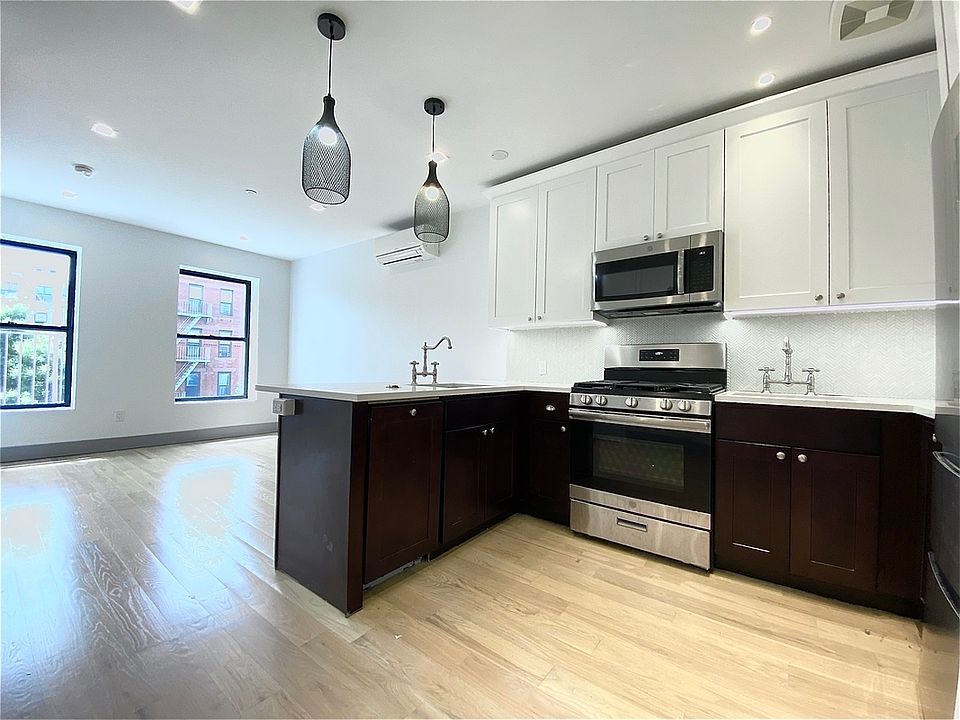 1st image of 123 Pulaski St #B3