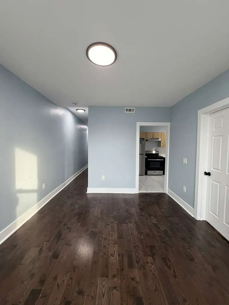 3 bed, $2,250 — Photo 4