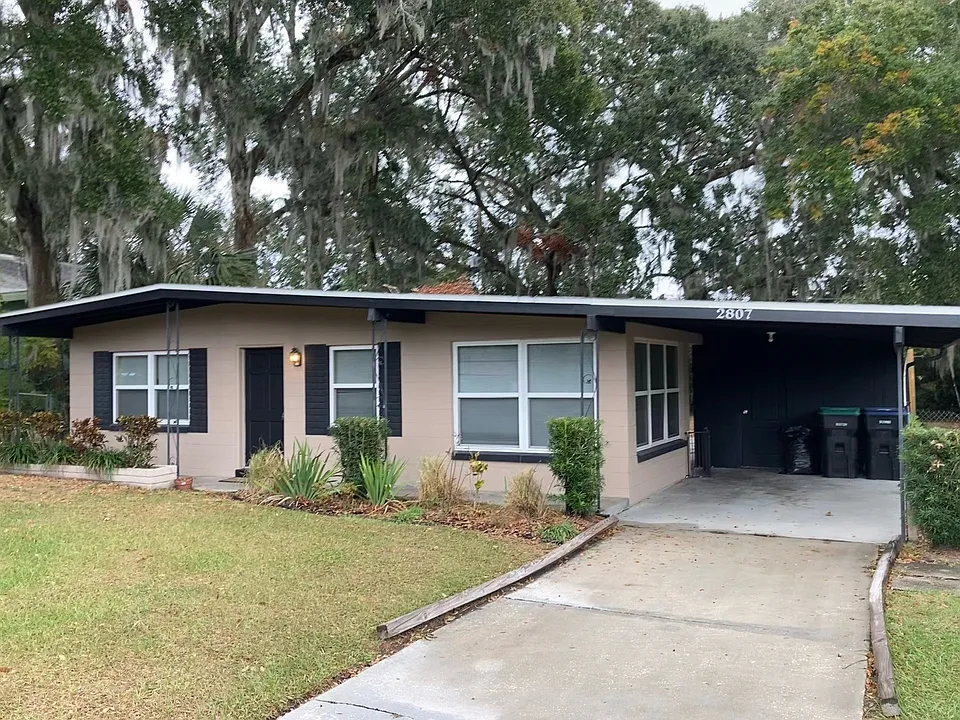 2807 Zephyr Rd