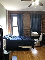 Rented by R New York