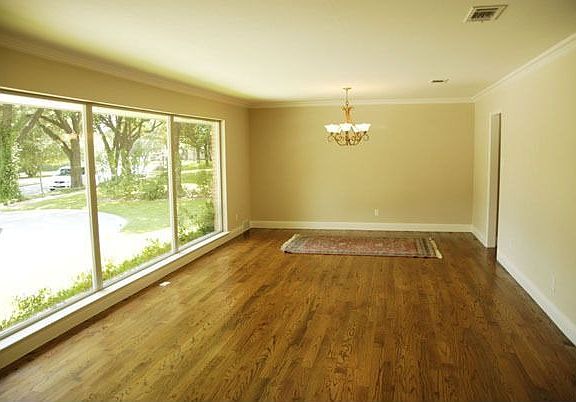 3rd image of 505 W Shore Dr