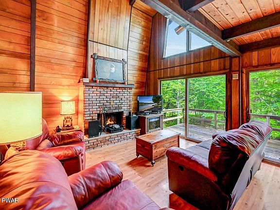5th image of 41 Underwood Ln