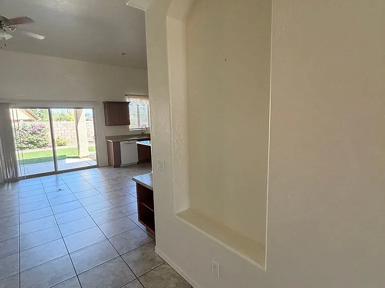 2189 Jacks Dr — Photo 3