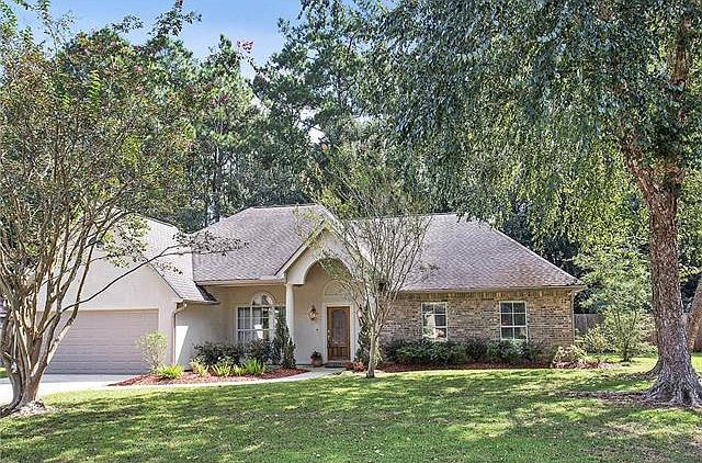 1st image of 405 Westwood Dr